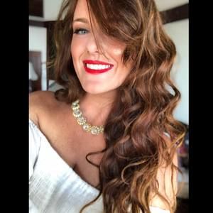 Meet your Posher, Macy